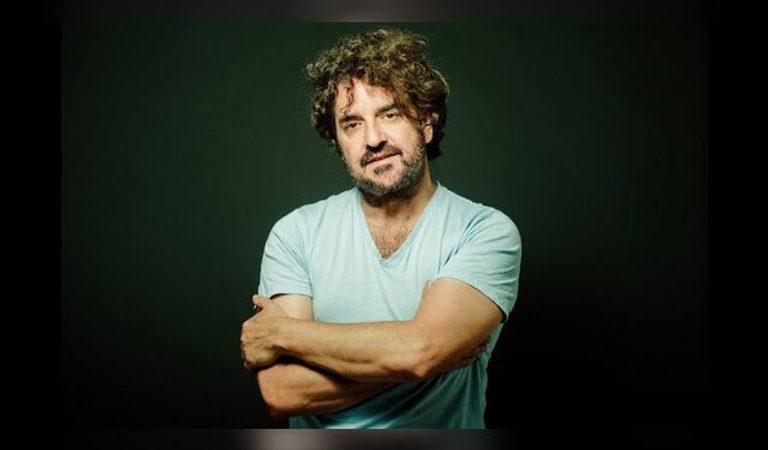 Ian Prowse - standing show with limited seating on the balcony