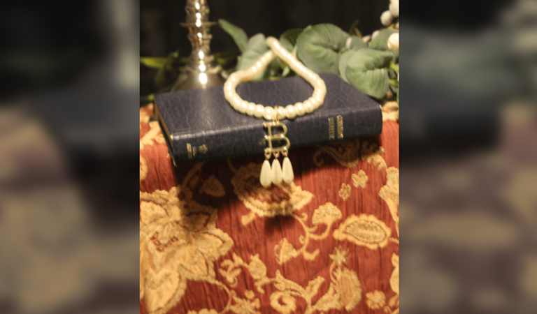 Gleowit Productions'Anne Boleyn's Mother'