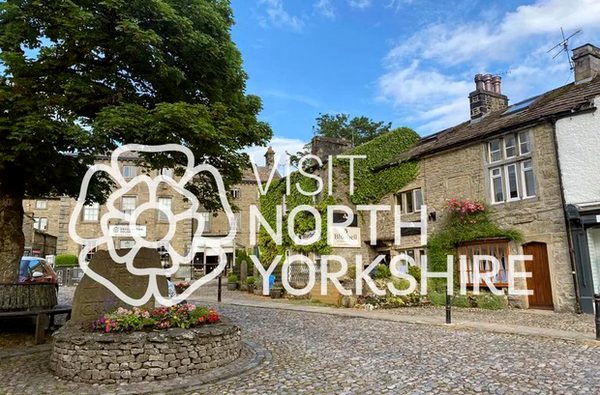 Visit North Yorkshire logo