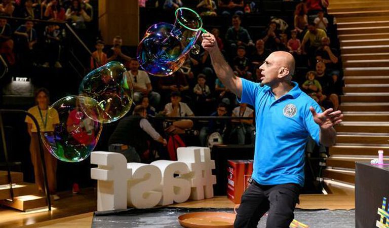 The Ultimate Bubble Show