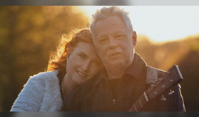 Eddi Reader and John Douglas