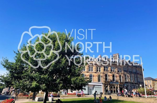 Visit North Yorkshire logo