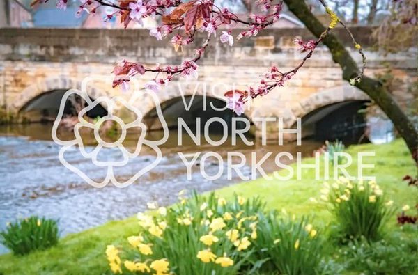 Visit North Yorkshire logo