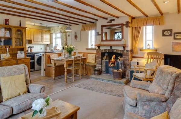 2 oldpostoffice open fire 543348336