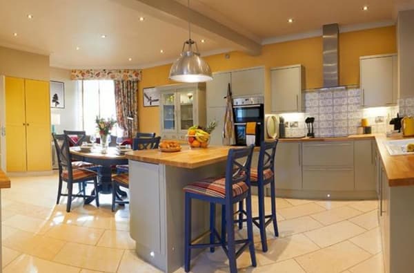 38 high street 936576465