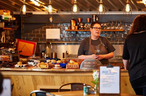 B72 E24903 FE45 B25256 BCFE0 C62 DB71370 F0166 E