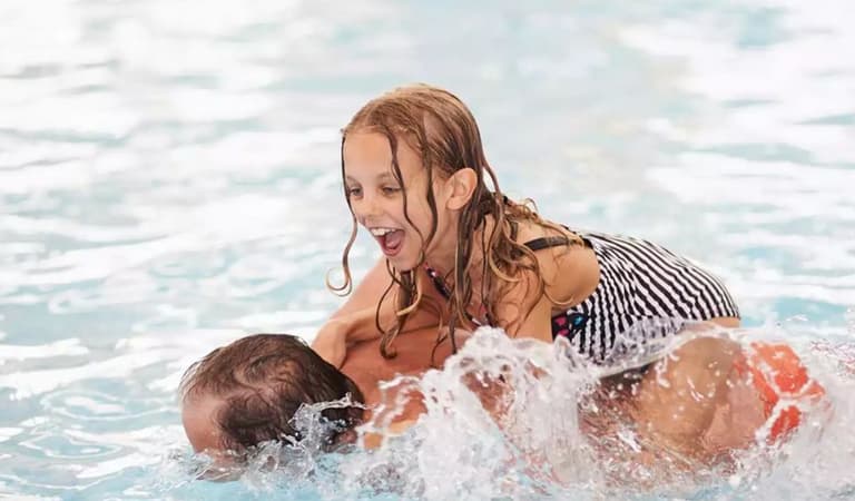 Blue Dolphin Holiday Park 4 2032138188