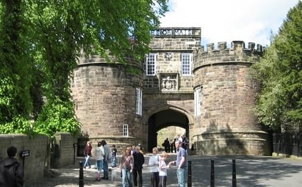 Castle Gatehouse Visitors053 Small