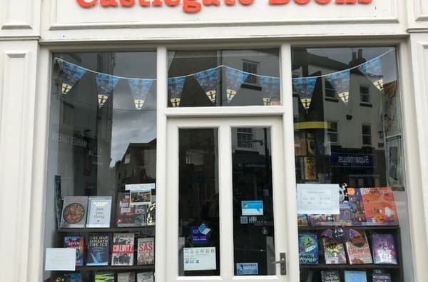 Castlegate Books Medium