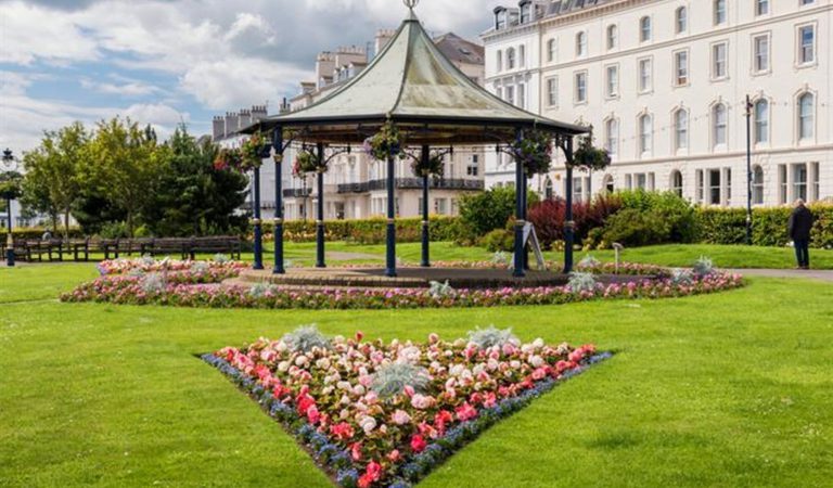 Visit North Yorkshire | White Lodge Hotel Filey
