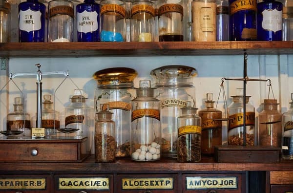 Inside the Chemist by Olivia Brabbs 815259694