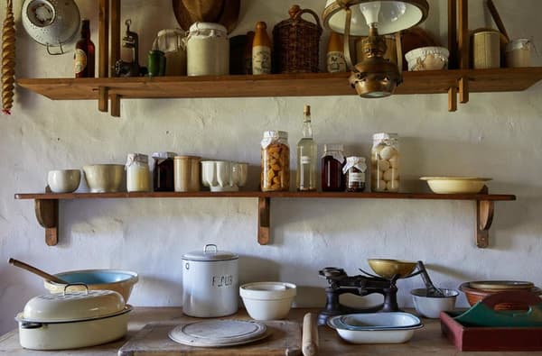 Inside the Victorian Cottage by Olivia Brabbs 913667254