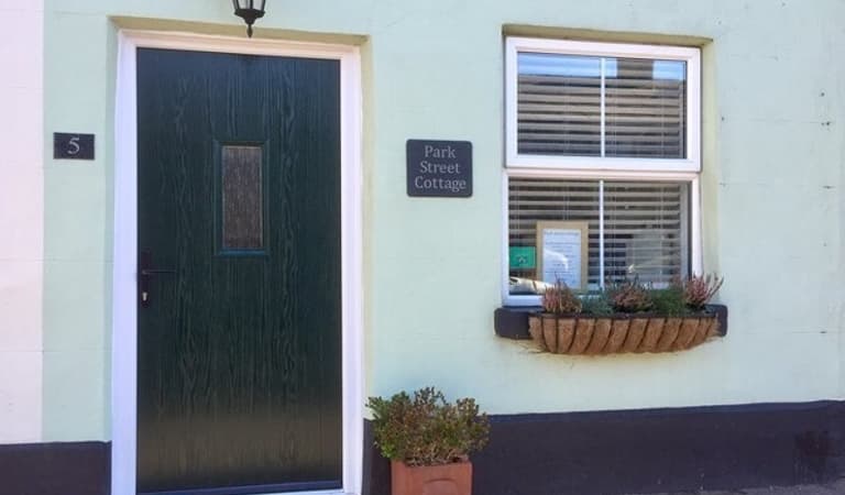 Park Street Cottage 728359416