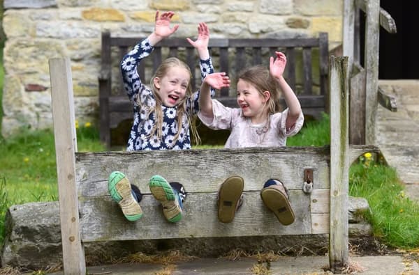 Stocks by Anthony Chappel Ross 717832258