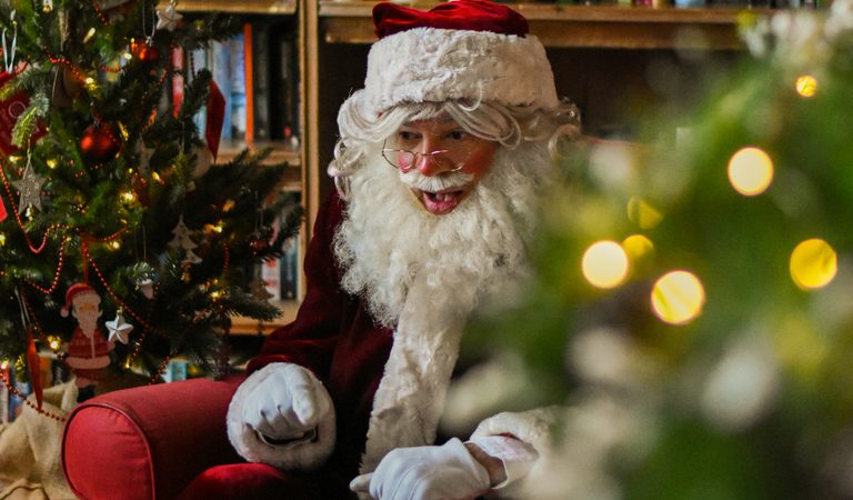 Storytime with Father Christmas 4 of 13