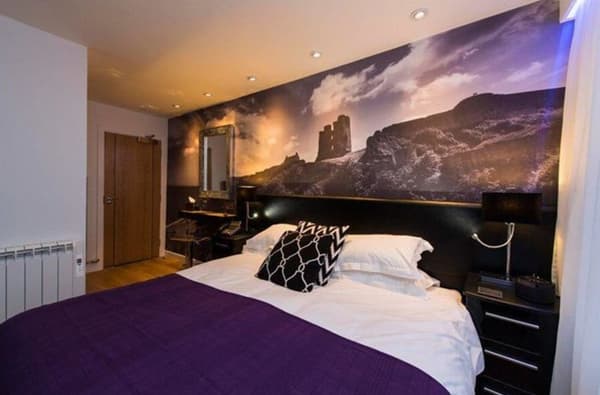 The Mayfield 0020 1561909348