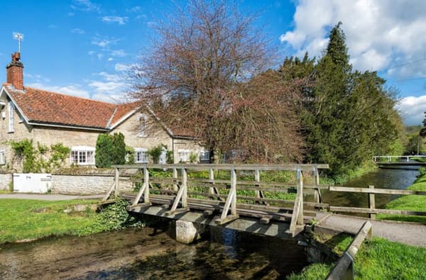 Thornton le Dale T 800 1 3245 R 1415947484