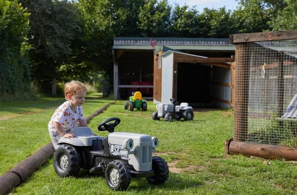 Tractor Play by Olivia Brabbs 853195054