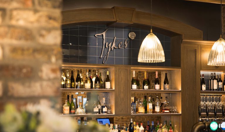 Tykes at Sandburn Hall 1