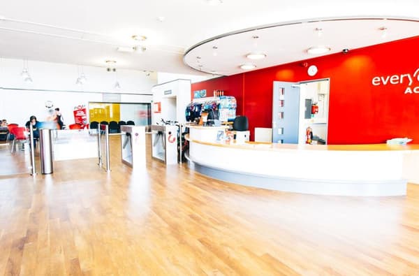 Whitby Reception 860510304