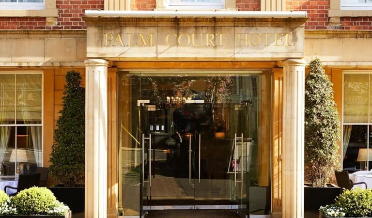 Palm court scarborough outside 013 2000x1000 frontage 2102737502