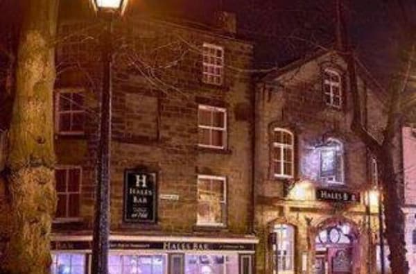 Pub front 2 486354968