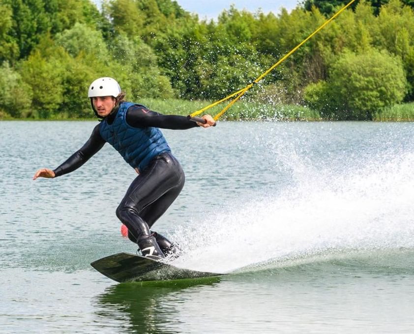 Rocco on water 1319032949